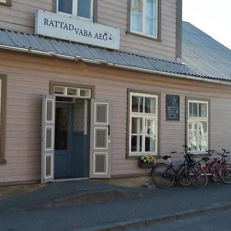 Karja Tented Campsite Haapsalu Buitenkant foto